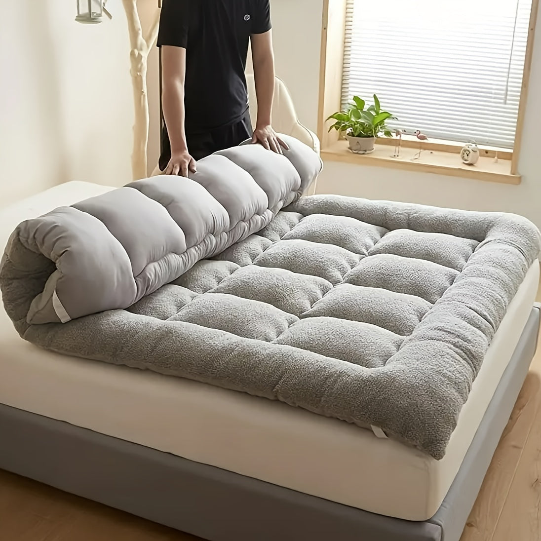 Ultra-Soft Fleece Mattress - Thick, Portable, And Foldable, Suitable for Dorms, Bedrooms, And Hotels - Machine Washable, Mixed Colors - Christmas, Back-To-School Season, New Year